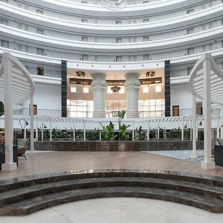 Luxury In Sirius Town Pool & Appartement *